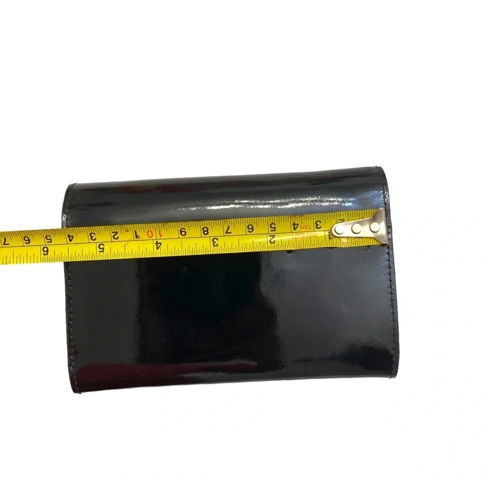 Kate spade black patent leather scalloped wallet